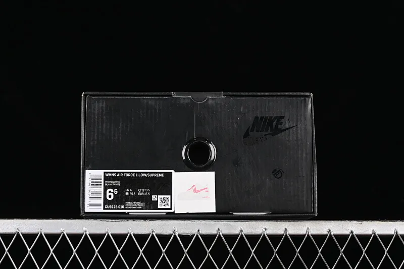 All categories Nk Air Force 1 Air Force series Nk Air Force 1 Low Air Force low-top Supreme x Nk Air Force 1'07 Low Air Force 1 low-top casual sneakers CU9225-010